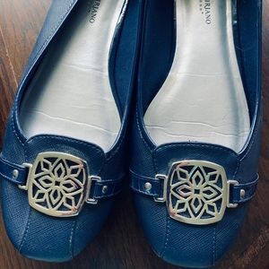 Women’s dress flats